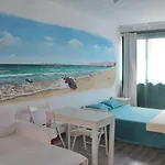Muy Cercano A Playas Y Pueblo דירה *